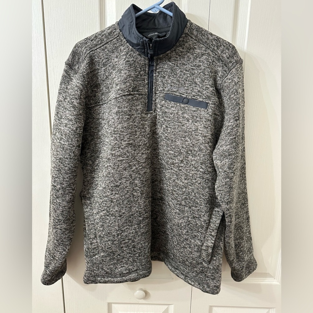 Eddie Bauer Men's Black and Gray Zip-Up Sweater